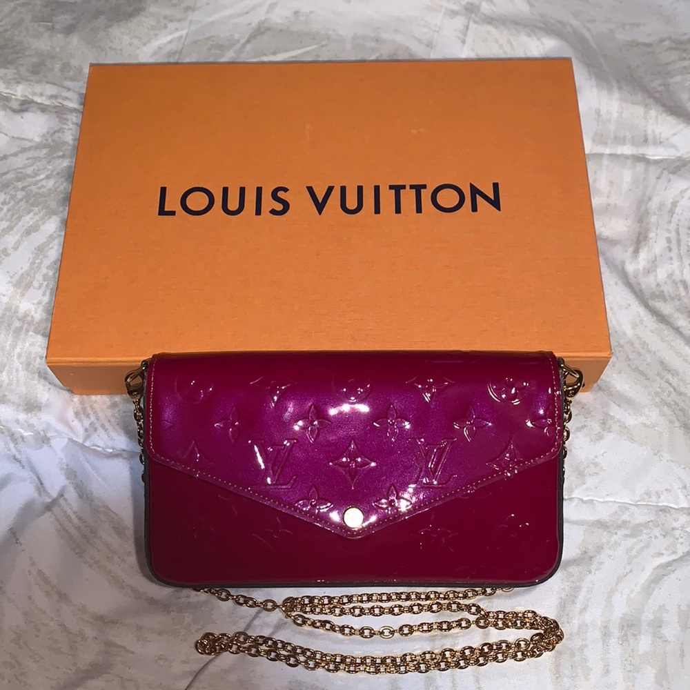AUTHENTIC Louis Vuitton Vernis Felicia chain wallet magenta